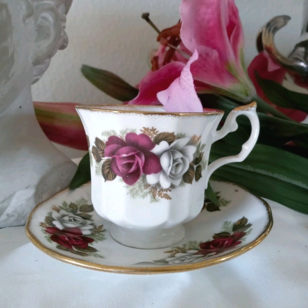 Claire English Cottage Tea Cup